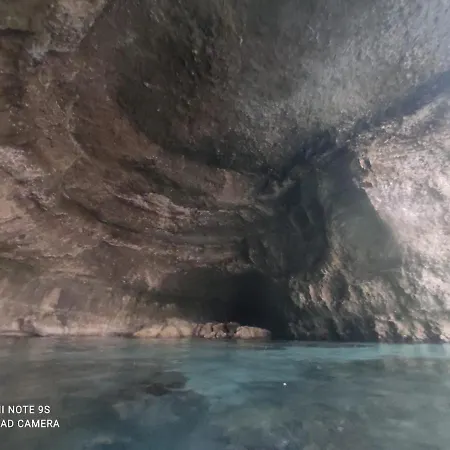 Ancora Del Sud فندق مبيت وإفطار